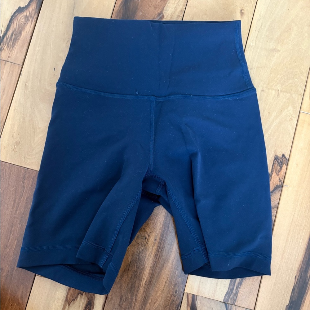 lululemon athletica short - Picture 2 of 2